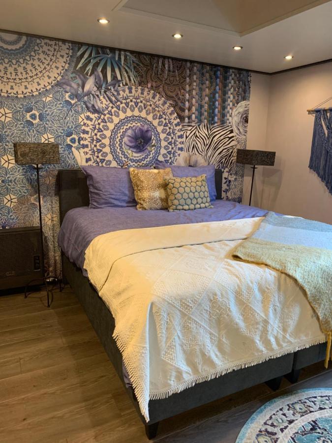Het Atelier, Sfeervolle B&B Compleet Appartement In Hartje Staphorst Εξωτερικό φωτογραφία